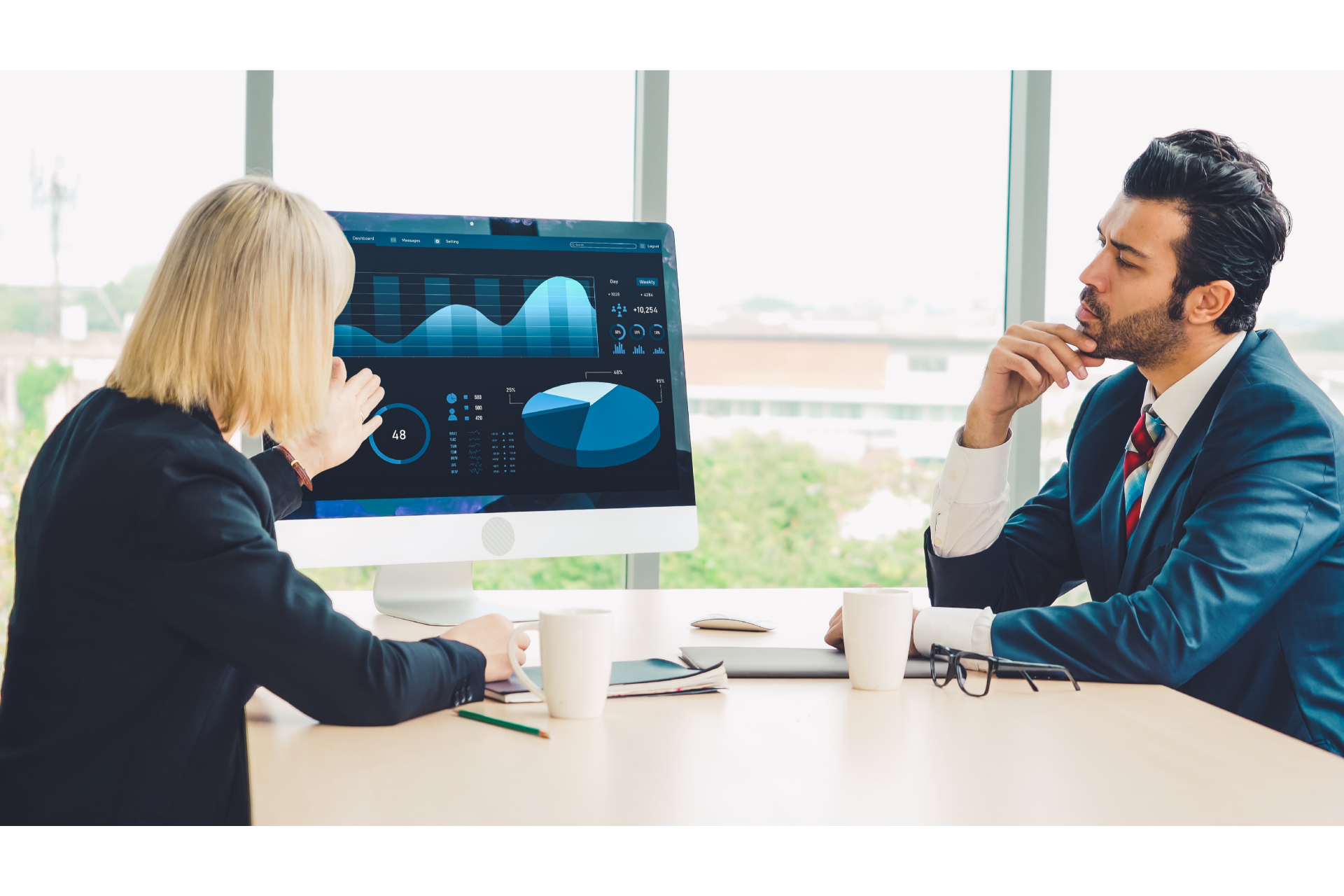 business data dashboard analysis by ingenious computer software image
